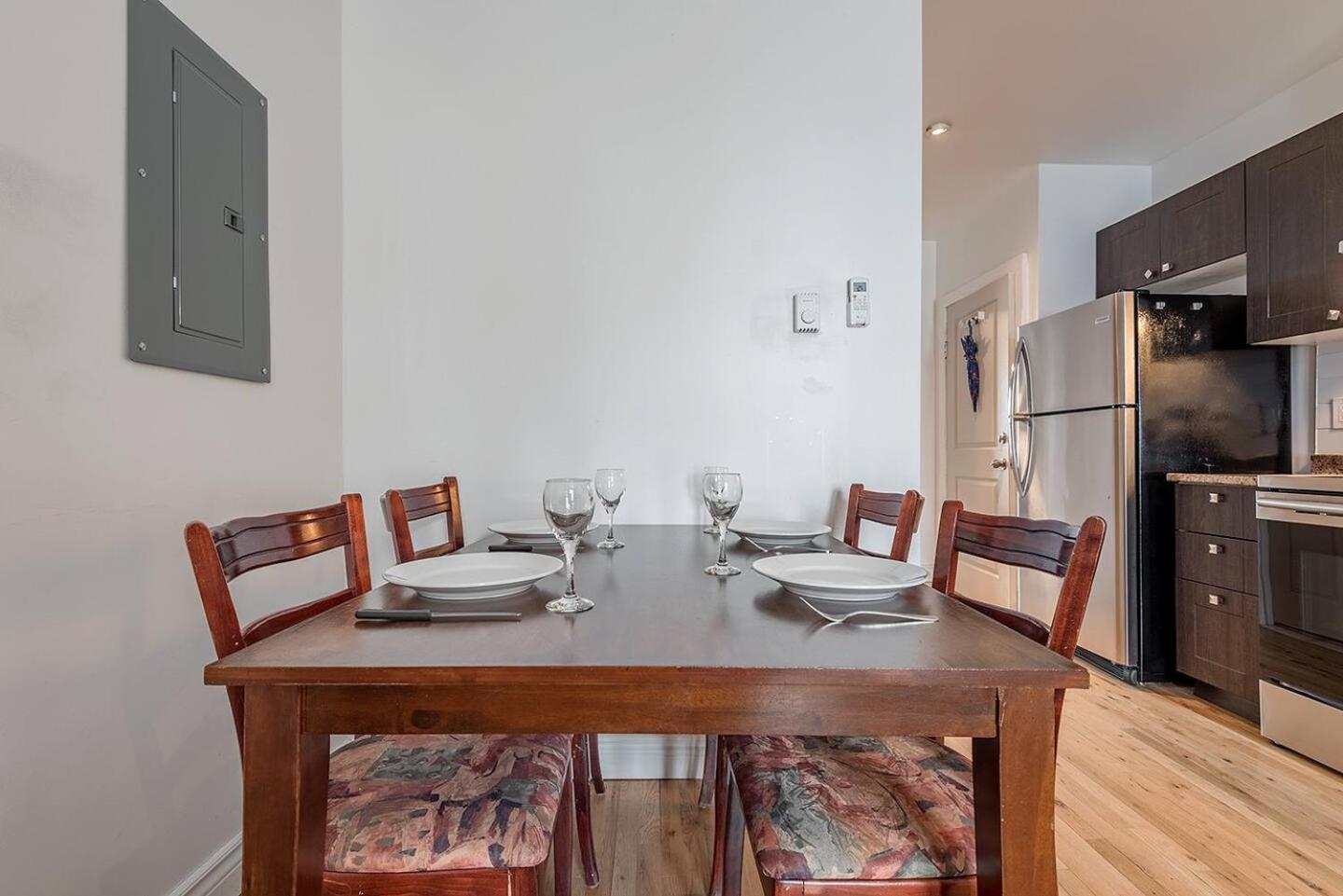 5-Star Prime Location - Bright Condo Montréal Buitenkant foto